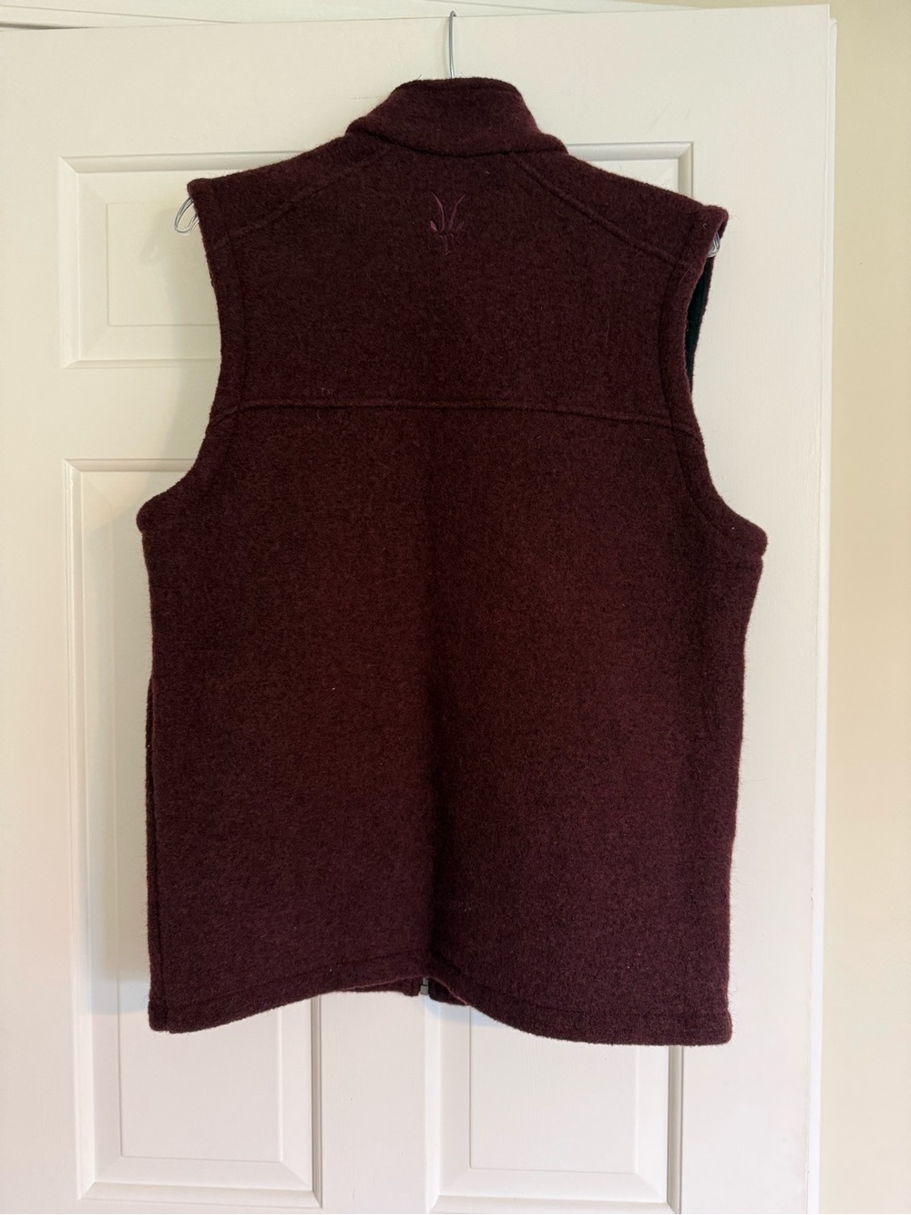 ibex Men's Burgundy and Black Wool Zip Vest - Picture 5 of 8